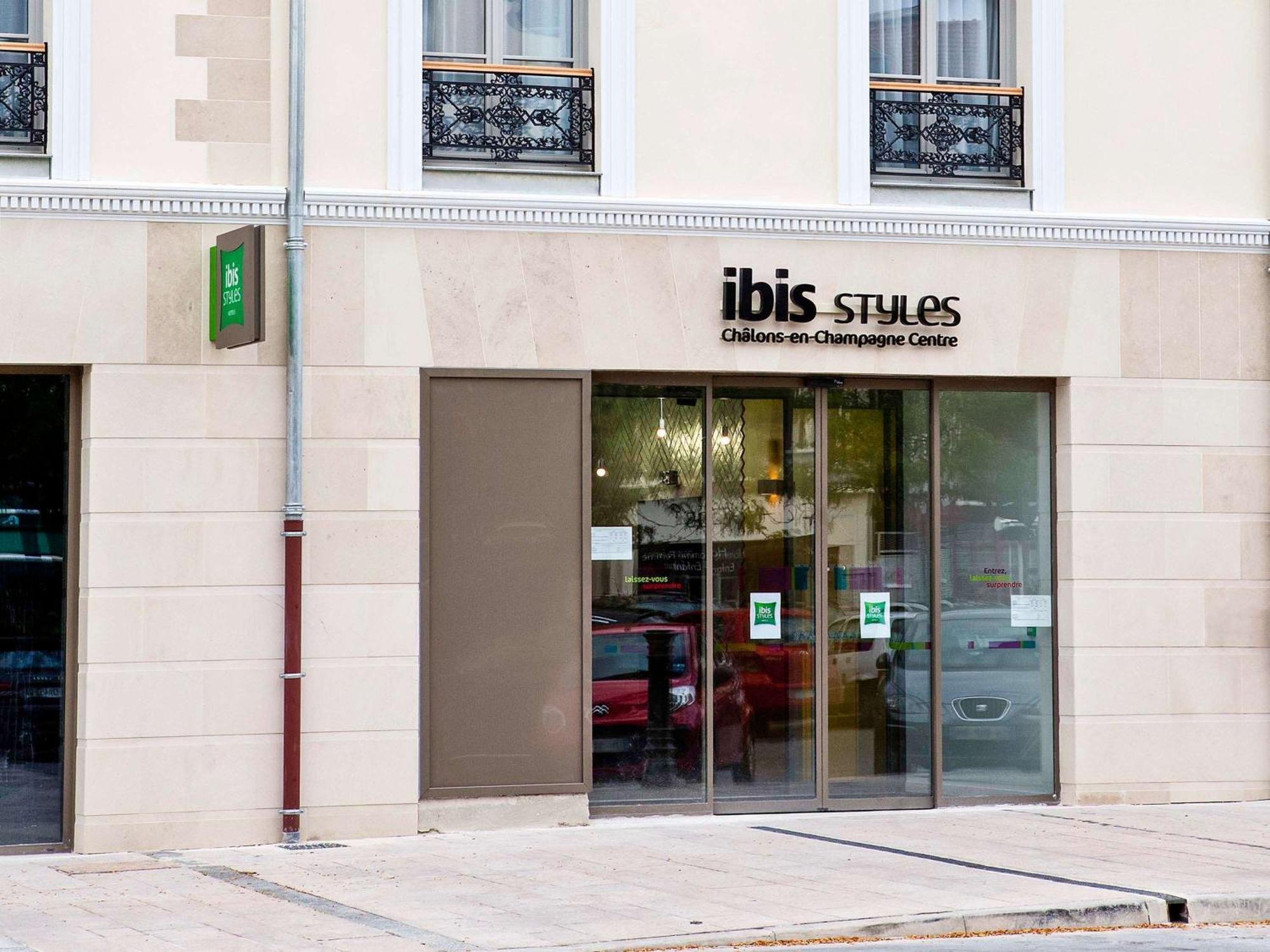 Ibis Styles Chalons En Champagne Centre Hotel Kültér fotó