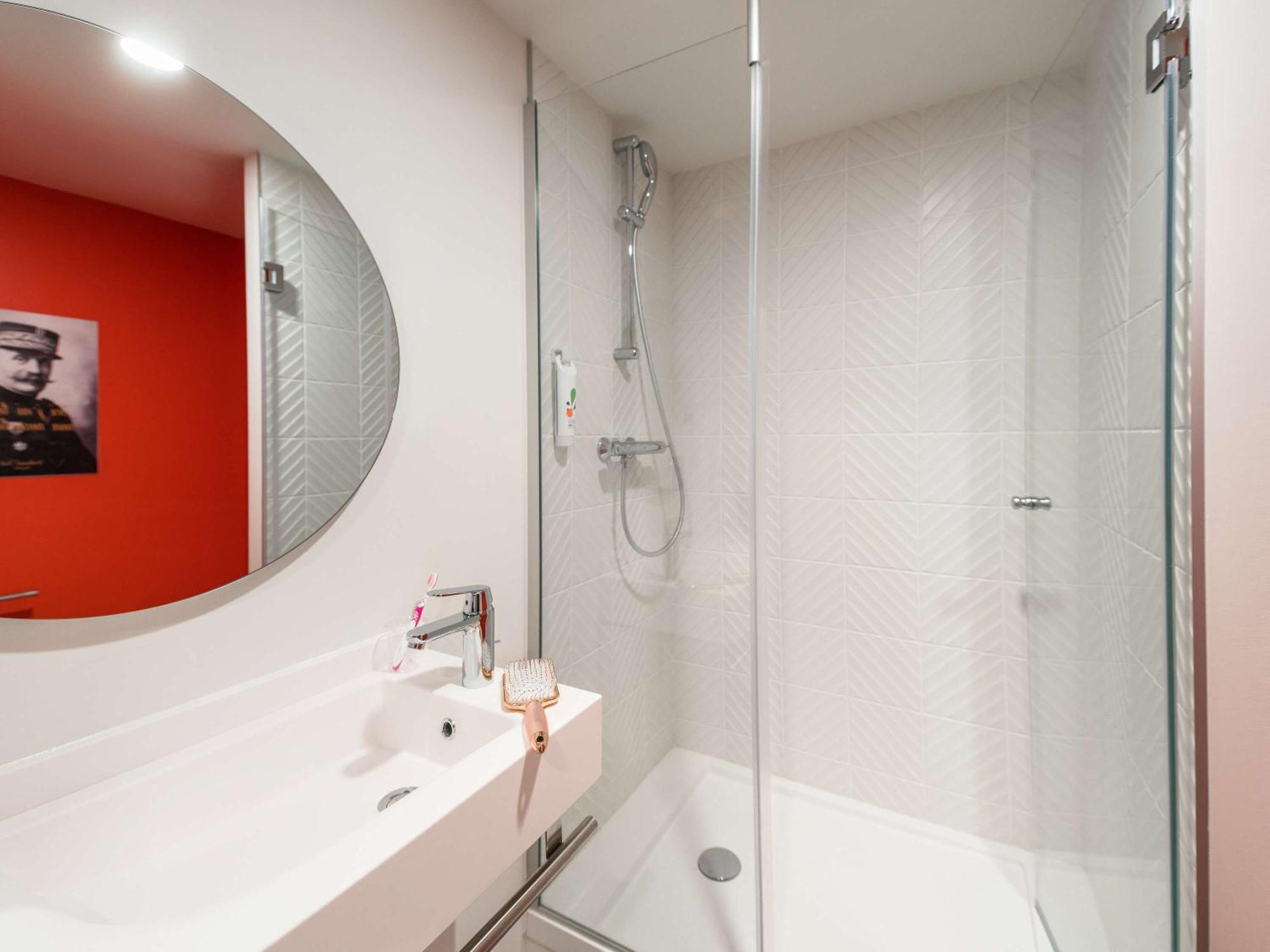 Ibis Styles Chalons En Champagne Centre Hotel Kültér fotó