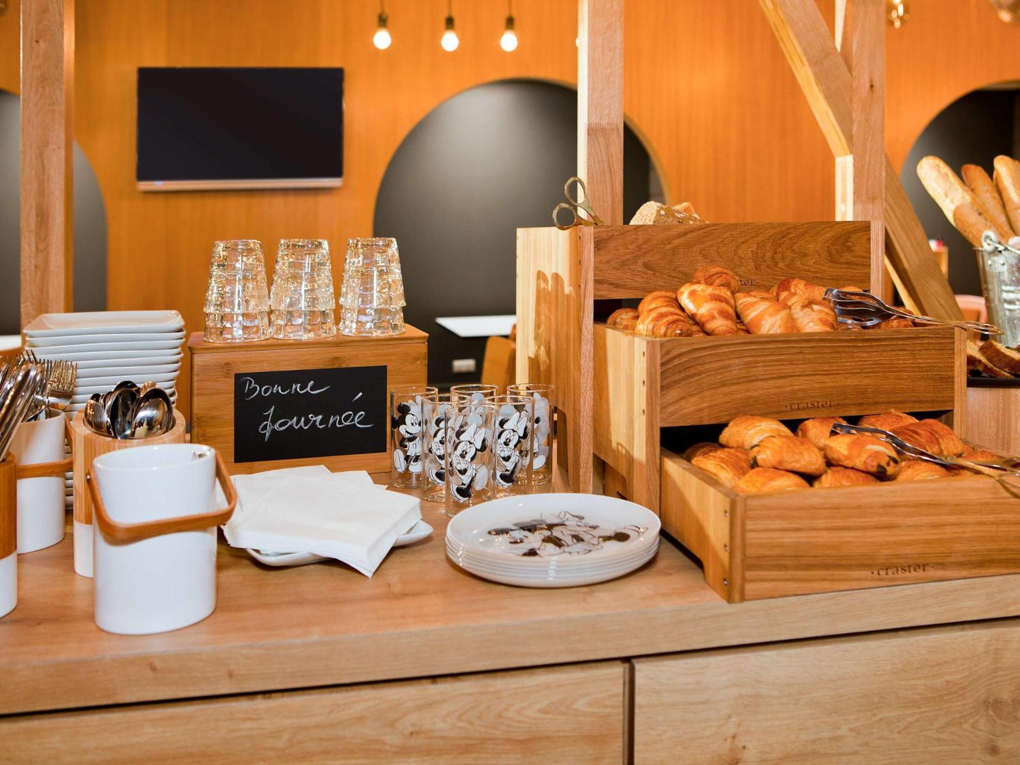Ibis Styles Chalons En Champagne Centre Hotel Kültér fotó