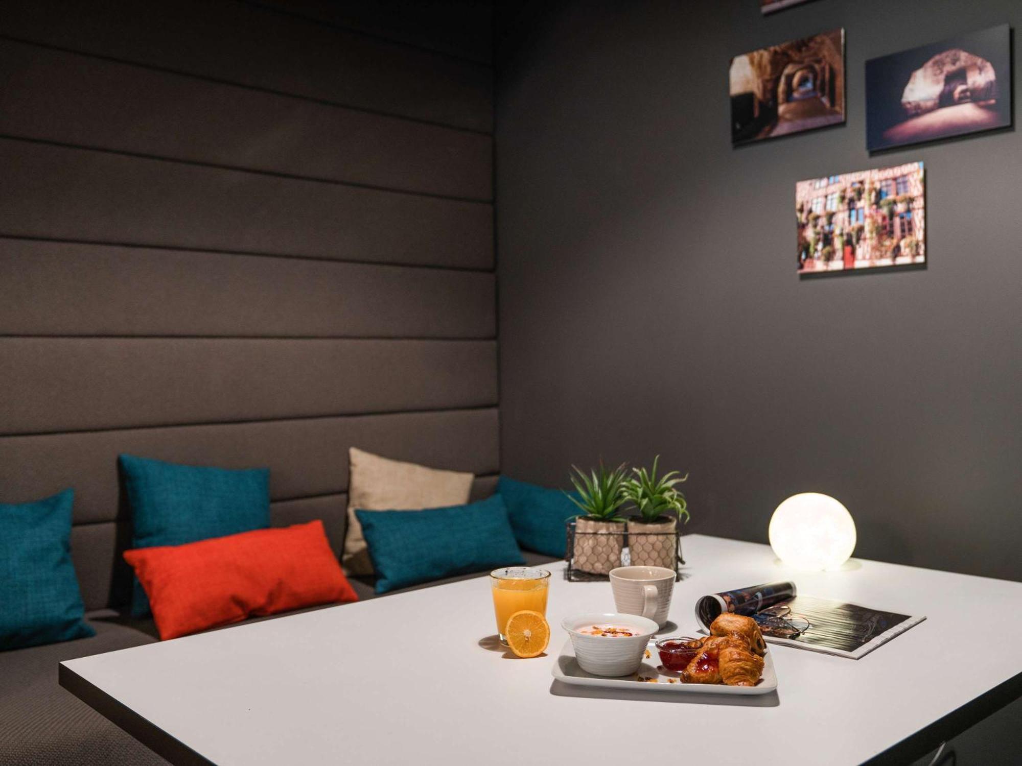 Ibis Styles Chalons En Champagne Centre Hotel Kültér fotó